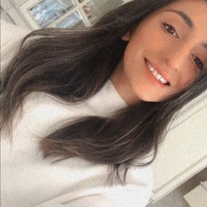 Meet your Posher, Elmira